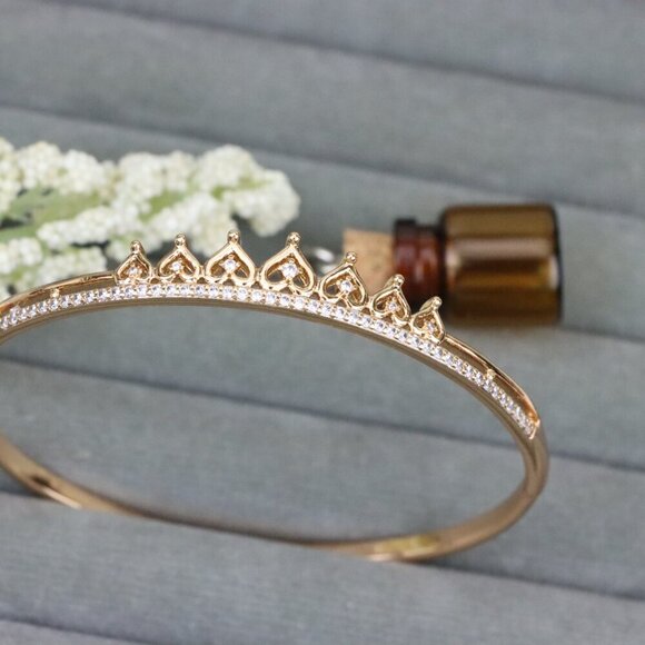 Rose Gold Heart Crown Bangle with Crystal Accent, XPBL0477 - Picture 9 of 12